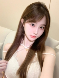 琳娜 165.47.D+.24歲 #高雄 麻豆兼職純天然媽生臉，全身皮膚白皙光滑