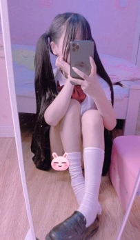 戀愛 155 C 36 19歲 可愛 學生妹 健談