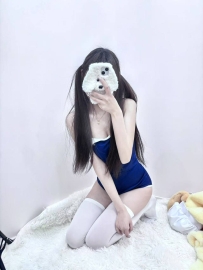 #高雄 依依 160cm｜45kg｜C奶｜18歲