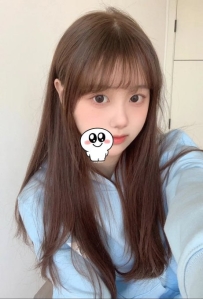 杏子 156 B 45kg 19歲  嬌小可愛學妹 臉蛋清秀
