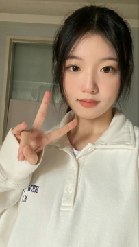 #台北  冰冰 160cm D奶 20歲  乖巧聽話懂事