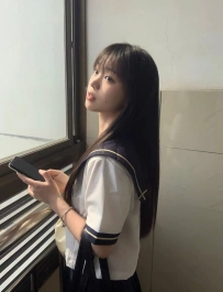 萌萌  156cm 42 B 18歲 清純高中生 超級骨感 年輕水多