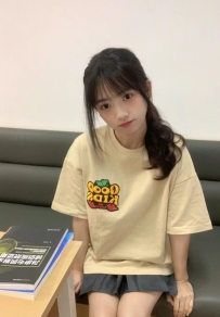 #高雄  小希 157 44 B 19歲  #清純茶 甜蜜的誘惑