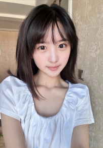 小柒 158.45.C.20歲  小隻馬床上好操控，清新可人學生妹