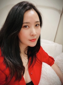 惡魔女主管，榨取魔王