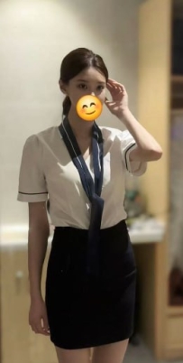 #高雄  #百貨公司櫃姐  初桐  167cmC奶25歲